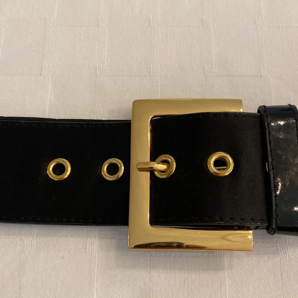 Carlisle Vintage Black Stretch Statement Belt Gold Buckle Patent Leather Satin